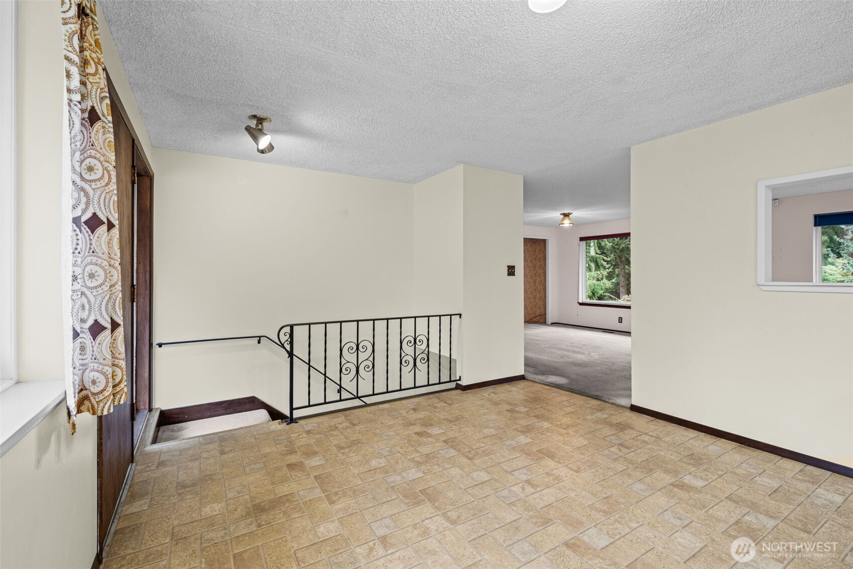 30071 10th Avenue Property Photo 18