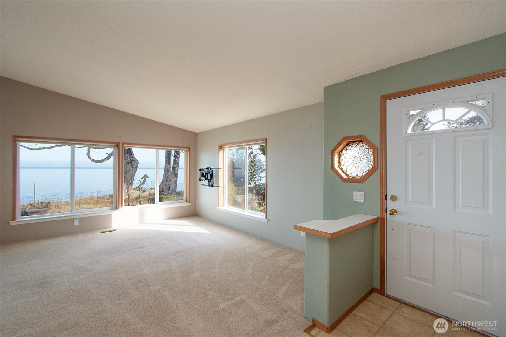 180 Cypress Circle Property Photo 7