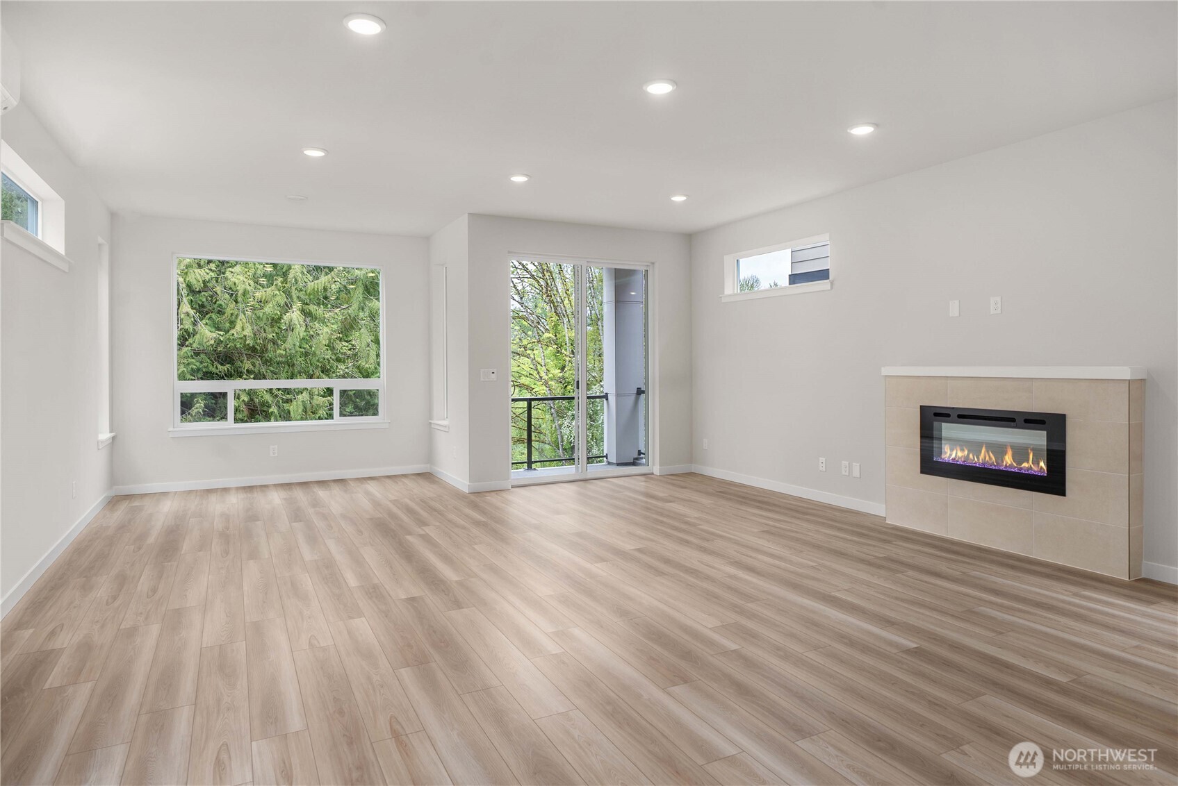 4045 Aberdeen Way Property Photo 10