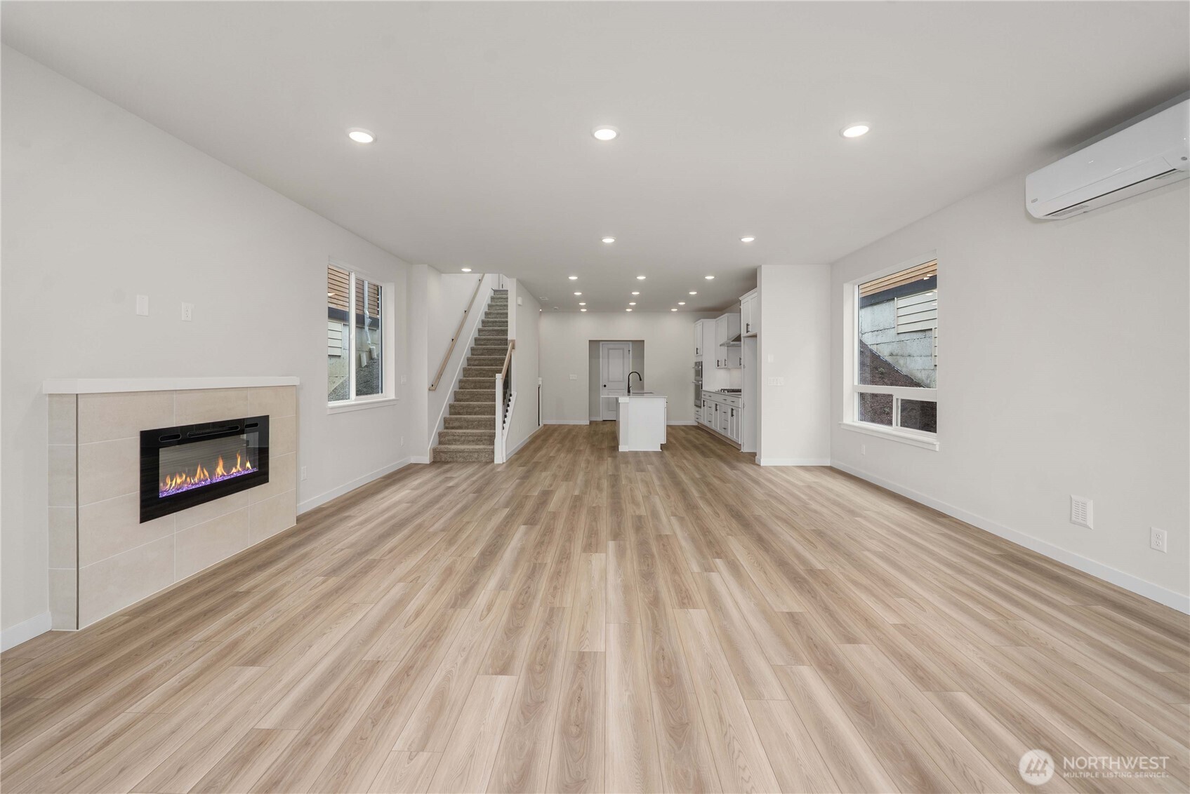 4045 Aberdeen Way Property Photo 12