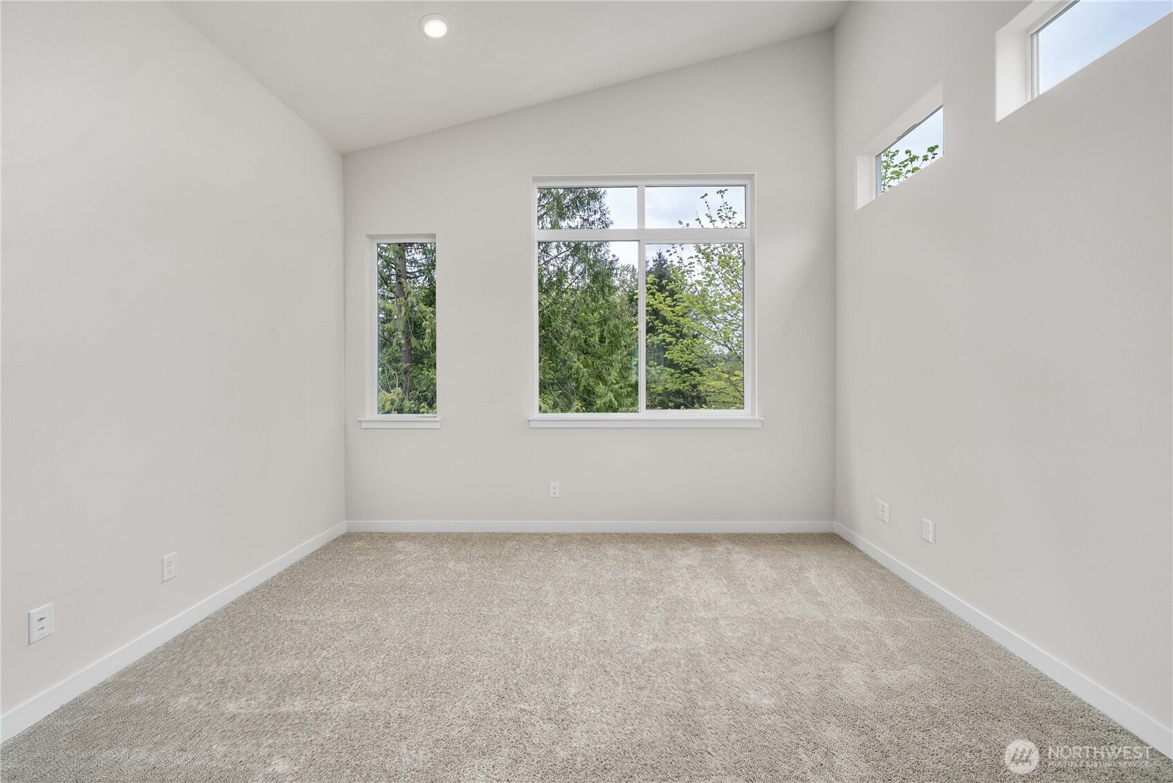 4045 Aberdeen Way Property Photo 23