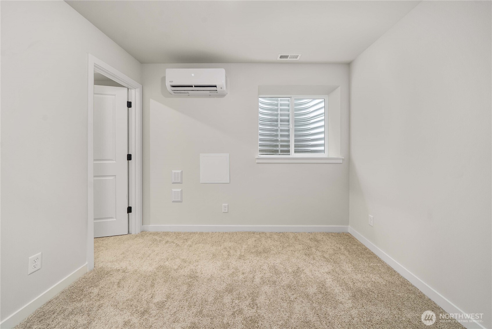 4045 Aberdeen Way Property Photo 29