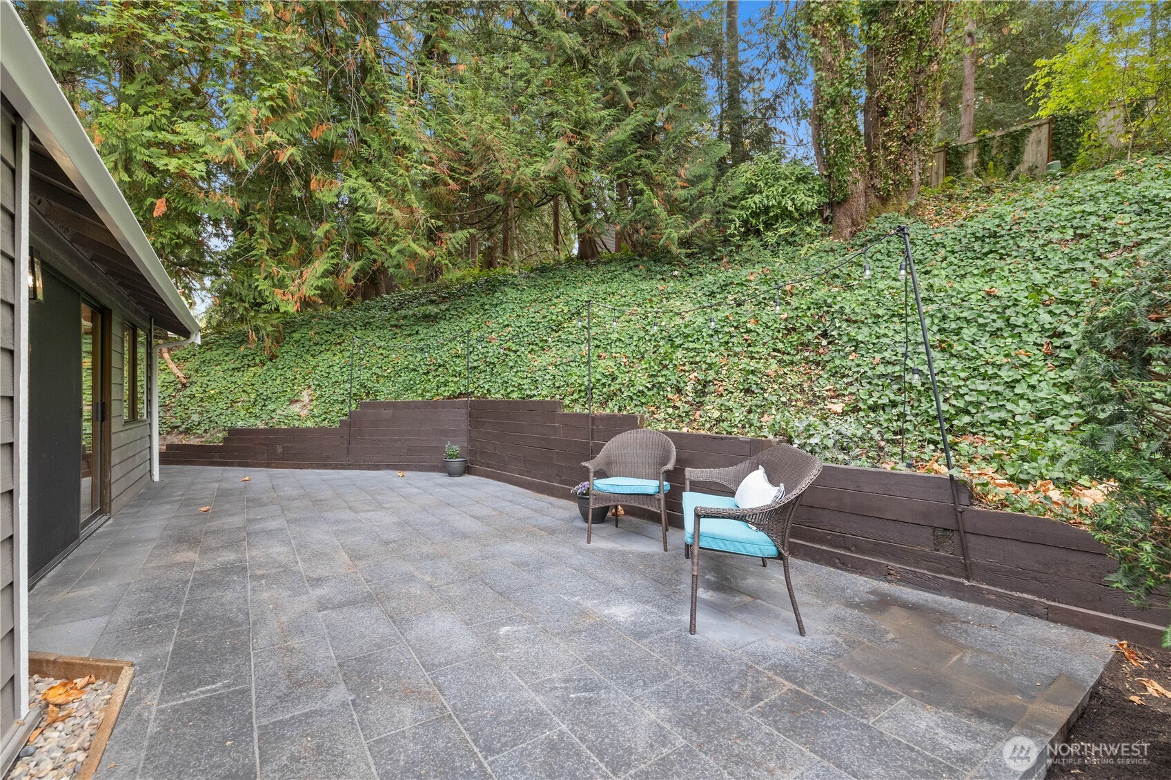 2925 W Lake Sammamish Parkway Property Photo 3
