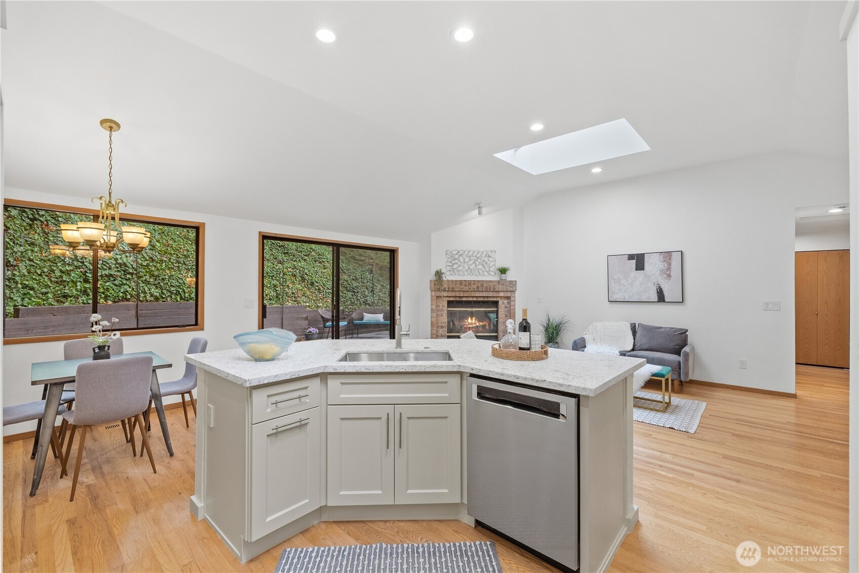 2925 W Lake Sammamish Parkway Property Photo 18