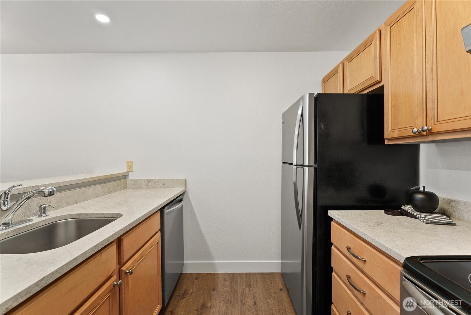 520 S 323rd Place 12-e Property Photo 8