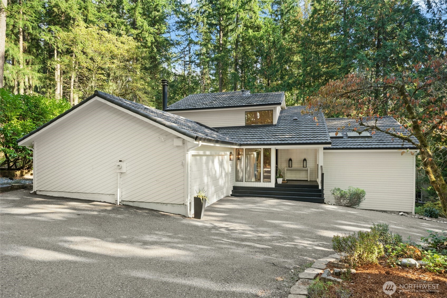 622 216th Avenue Property Photo 1