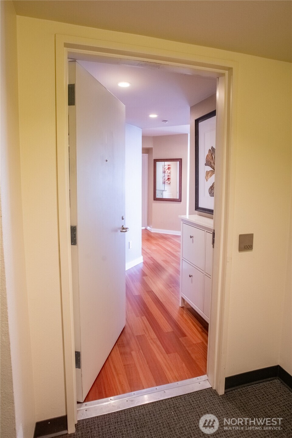 1415 2nd Avenue 1009 Property Photo 6