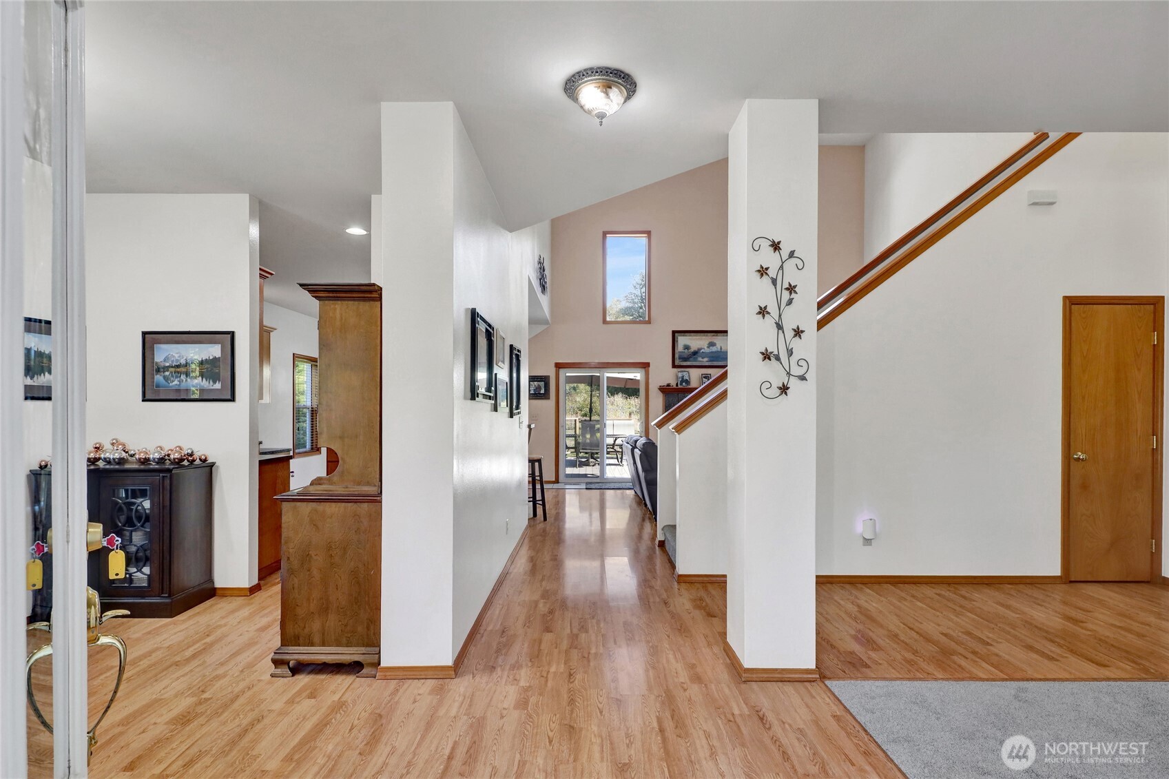 6620 Trent Lane Property Photo 4