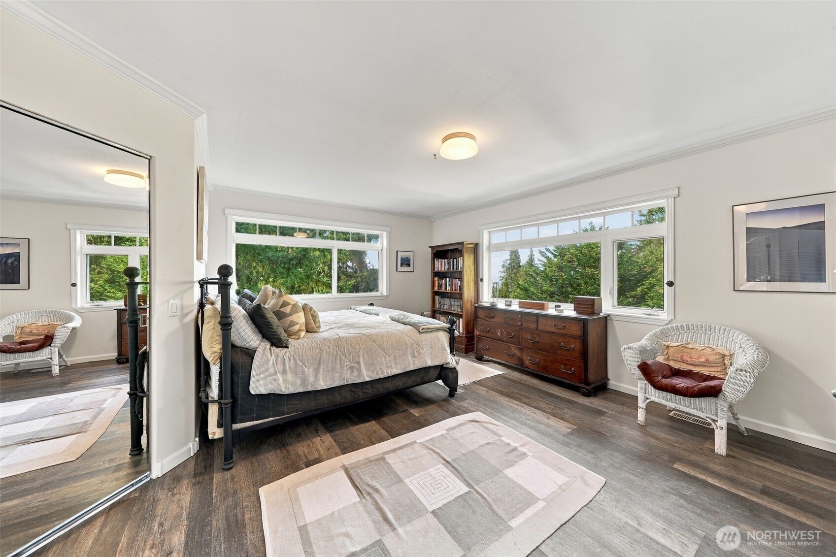 12117 Clearview Drive Property Photo 15