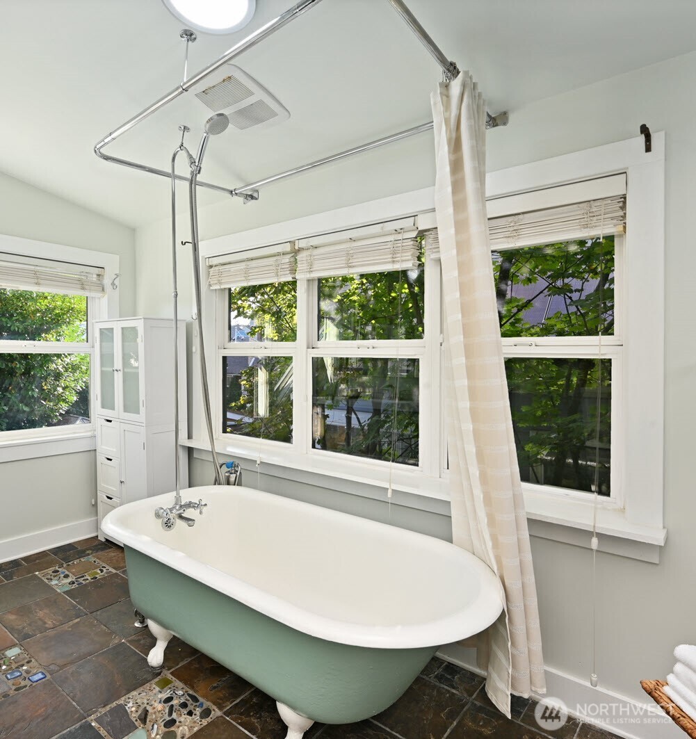 933 N 84th Street Property Photo 17