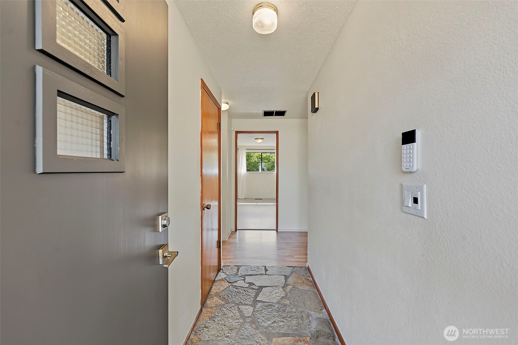 5538 N 43rd Street Property Photo 6