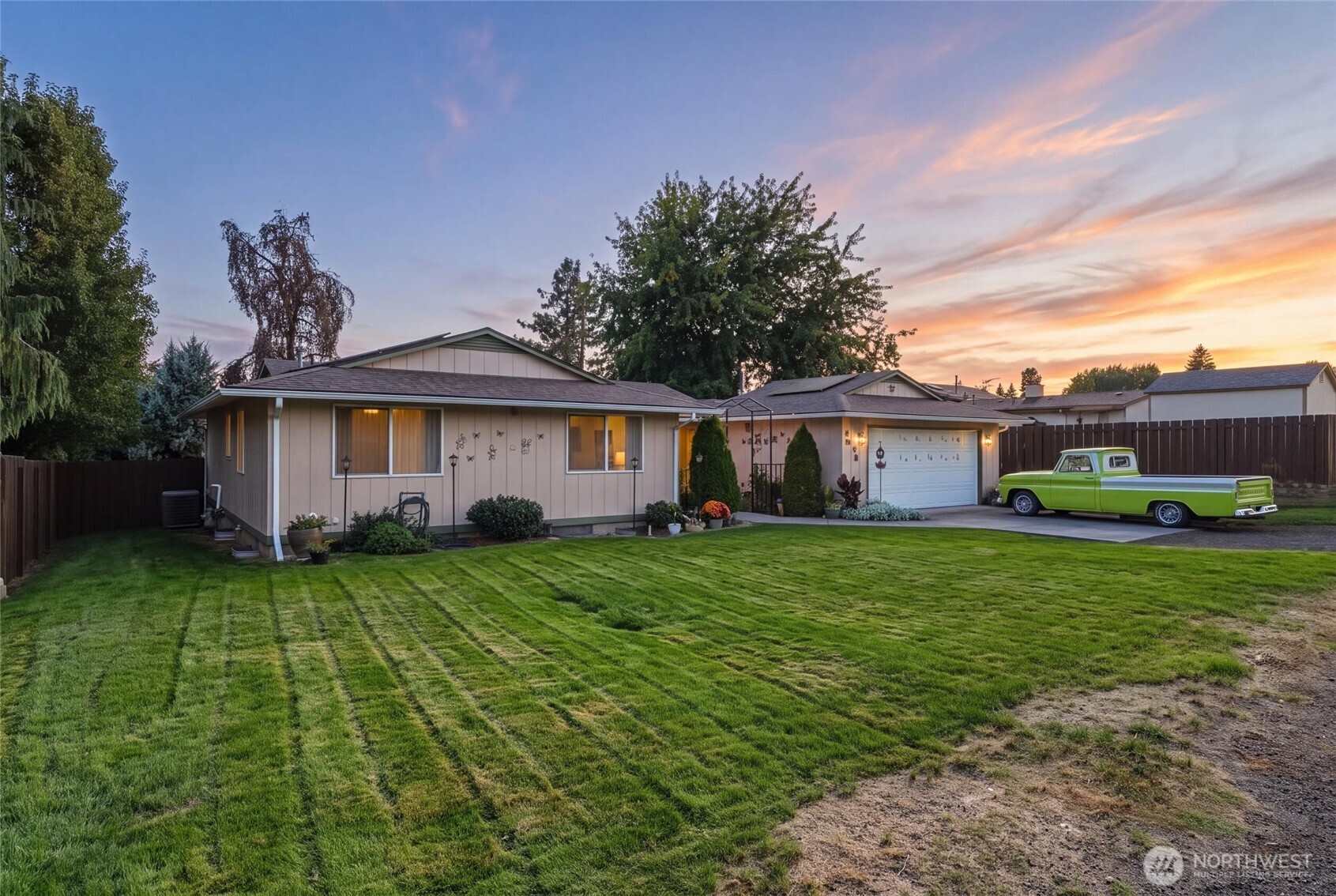 1414 Avalon Street Property Photo 1