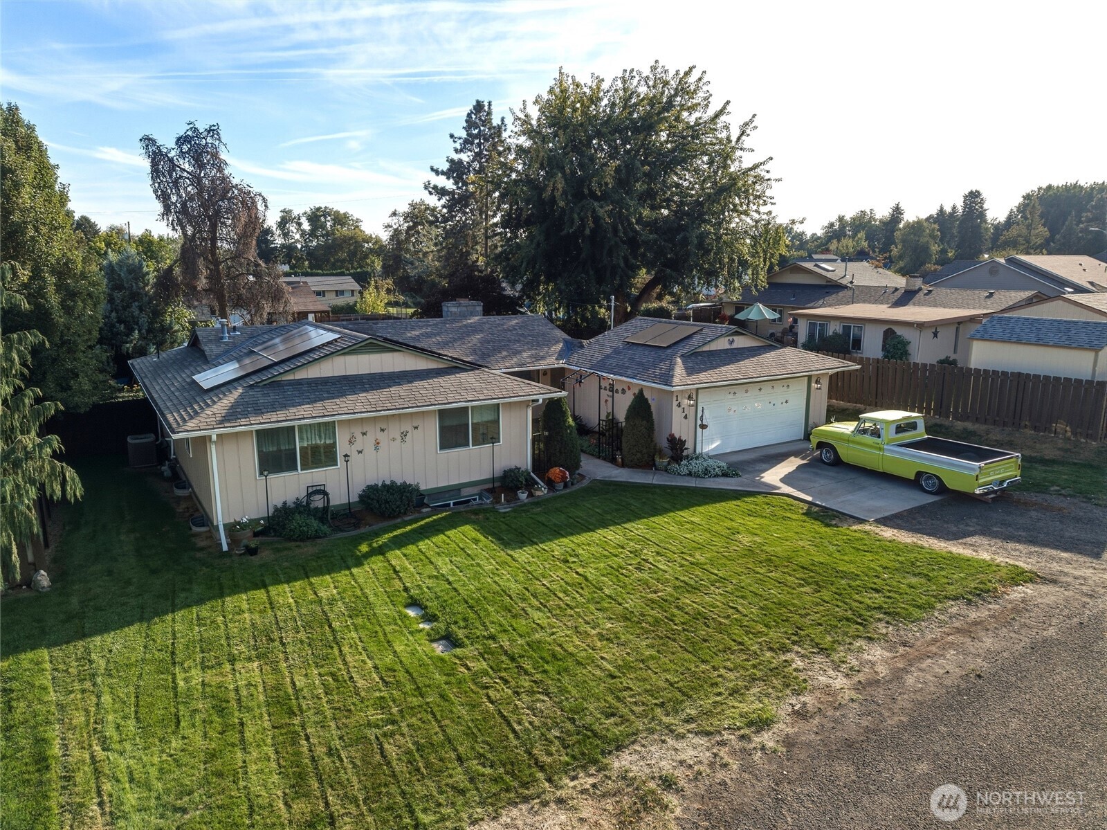 1414 Avalon Street Property Photo 4