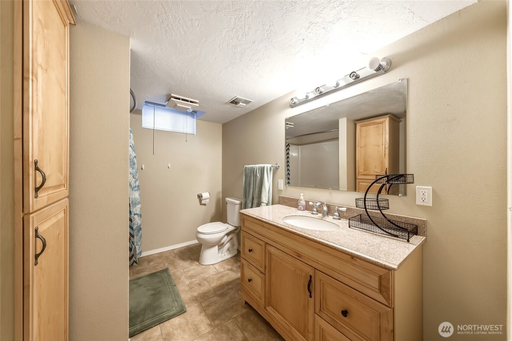 1414 Avalon Street Property Photo 31