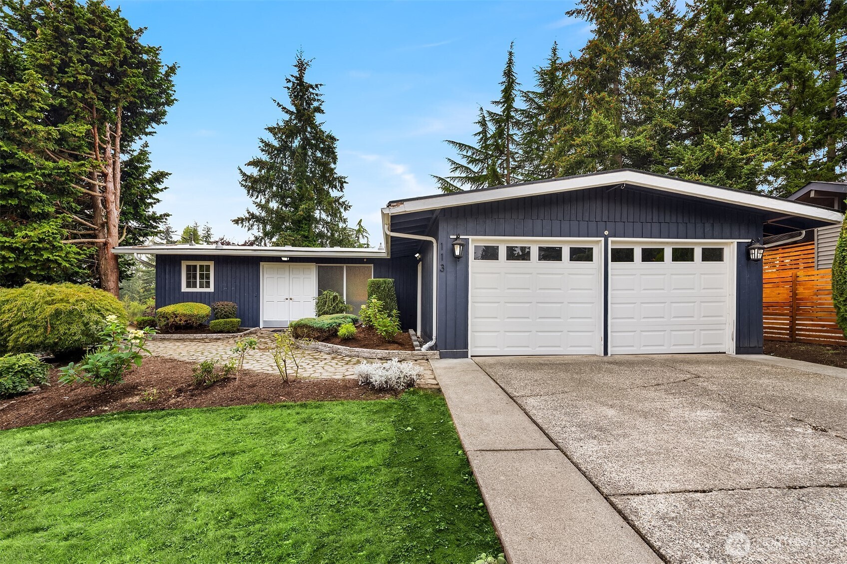 113 152nd Place Property Photo 1