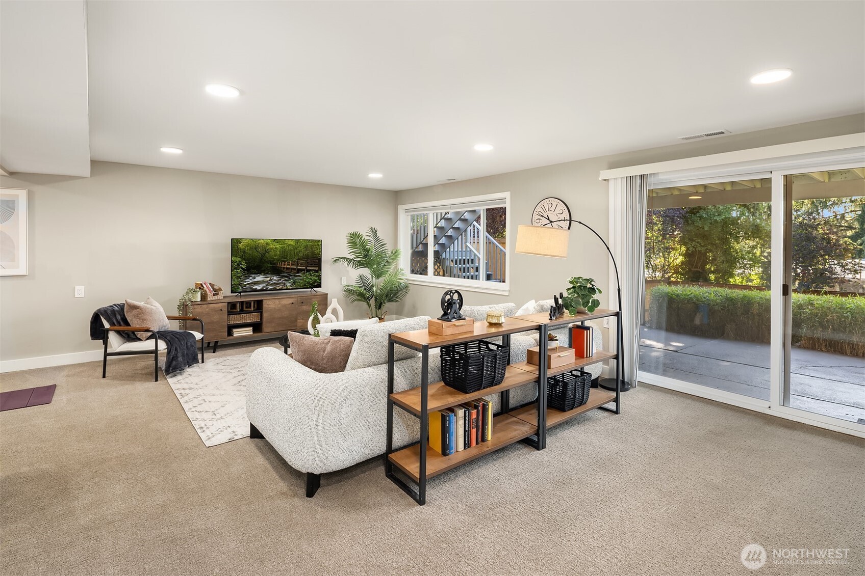 113 152nd Place Property Photo 19