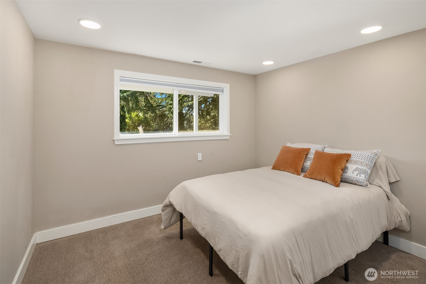 113 152nd Place Property Photo 23