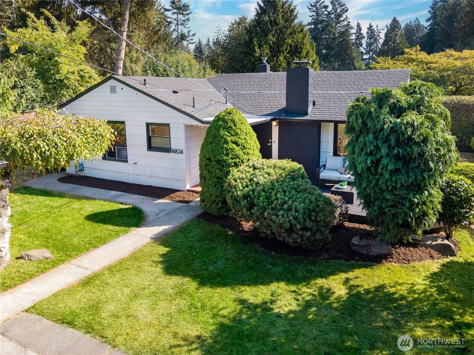 14834 Interlake Avenue Property Photo 2