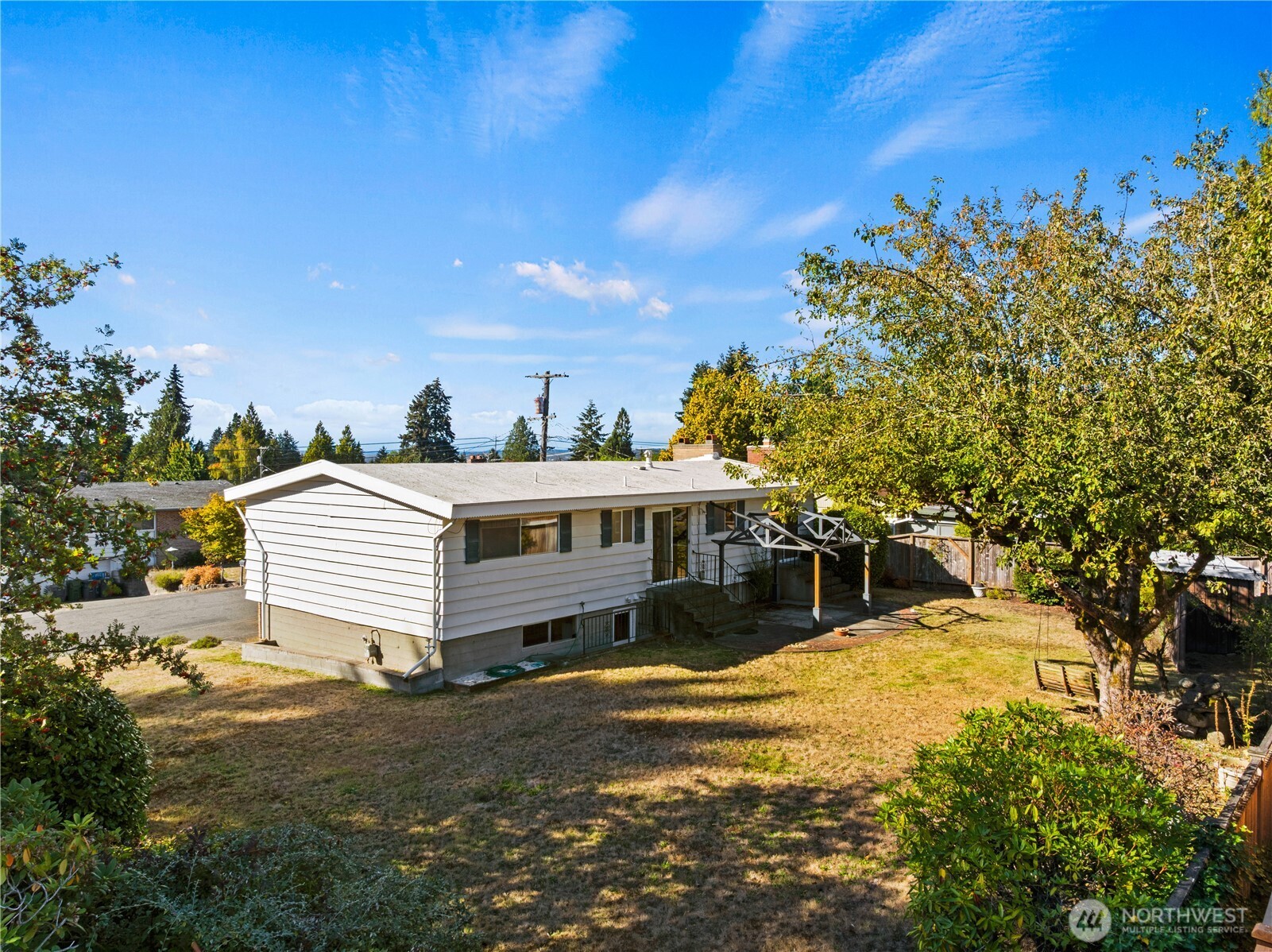 3537 Locust Avenue Property Photo 4