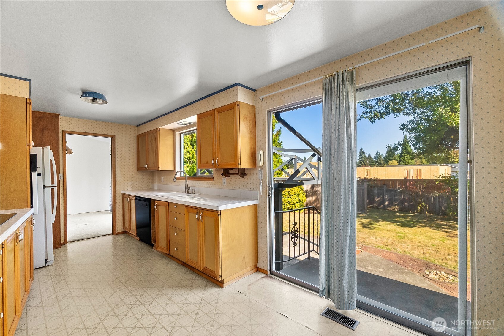 3537 Locust Avenue Property Photo 10