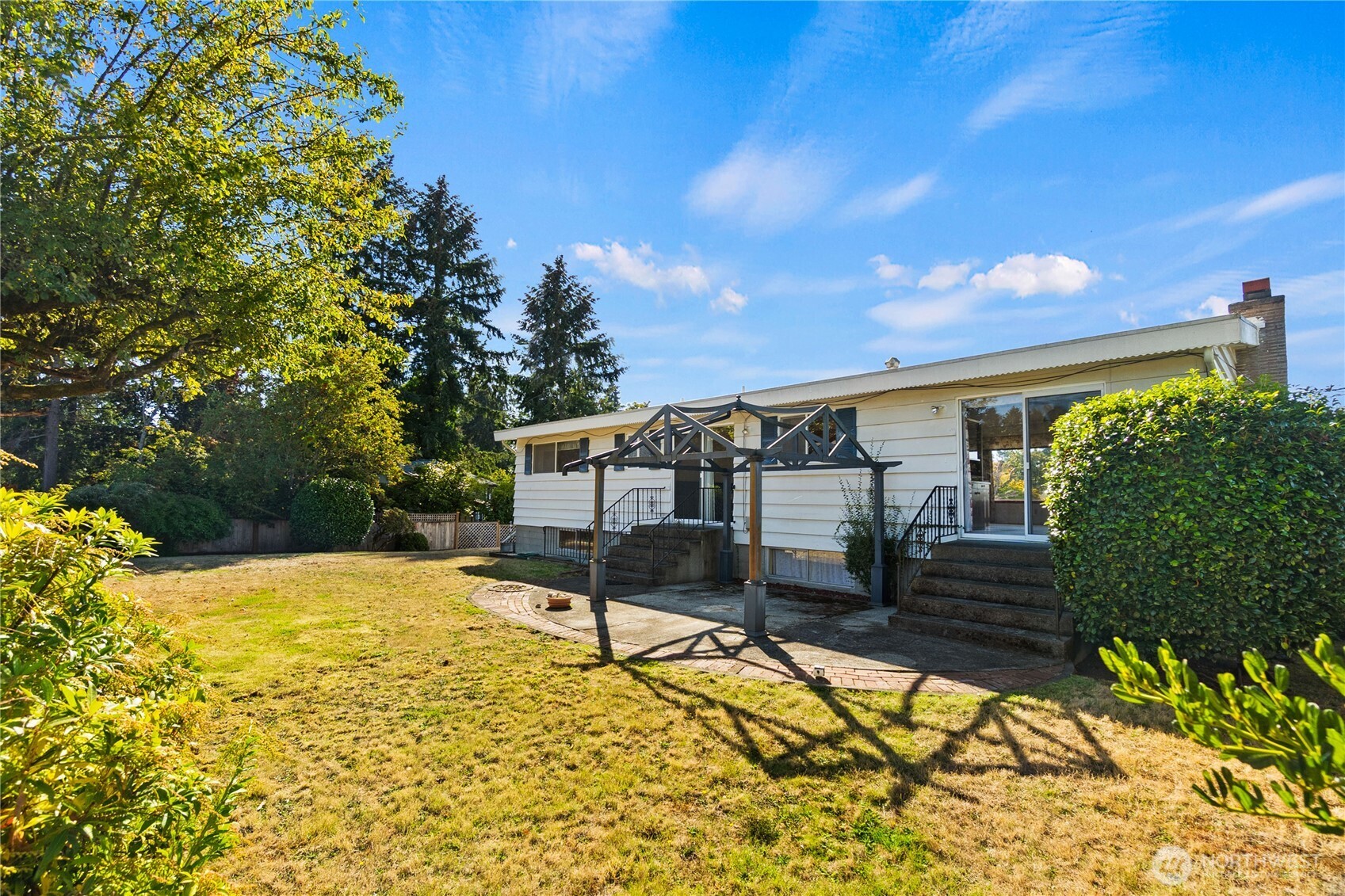 3537 Locust Avenue Property Photo 28