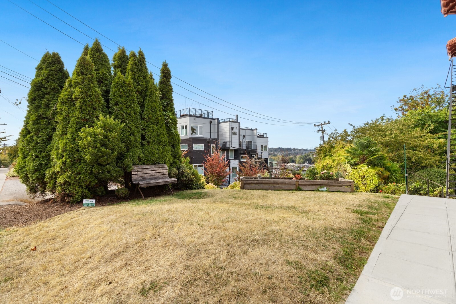 2915 Franklin Avenue A Property Photo 22