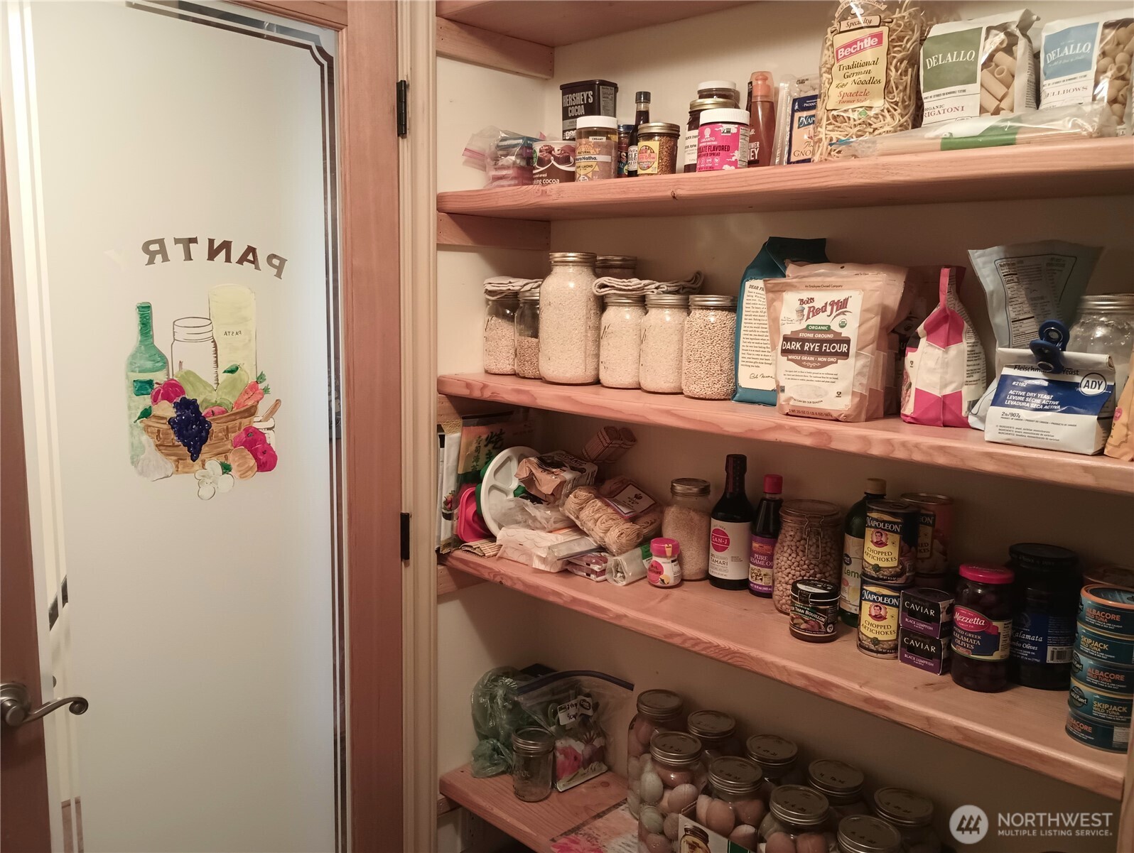 680 E Delaware Avenue Property Photo 9