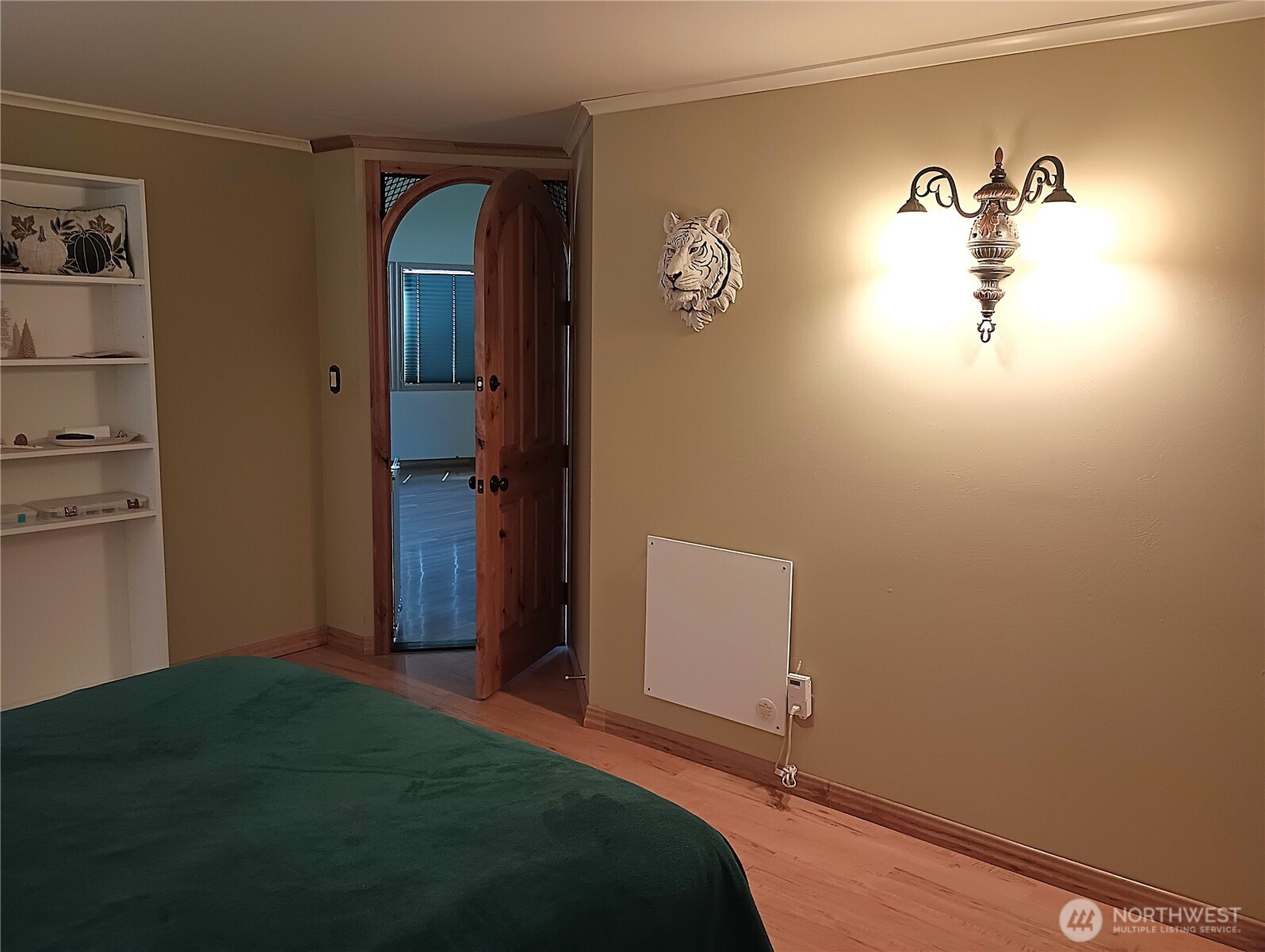 680 E Delaware Avenue Property Photo 14