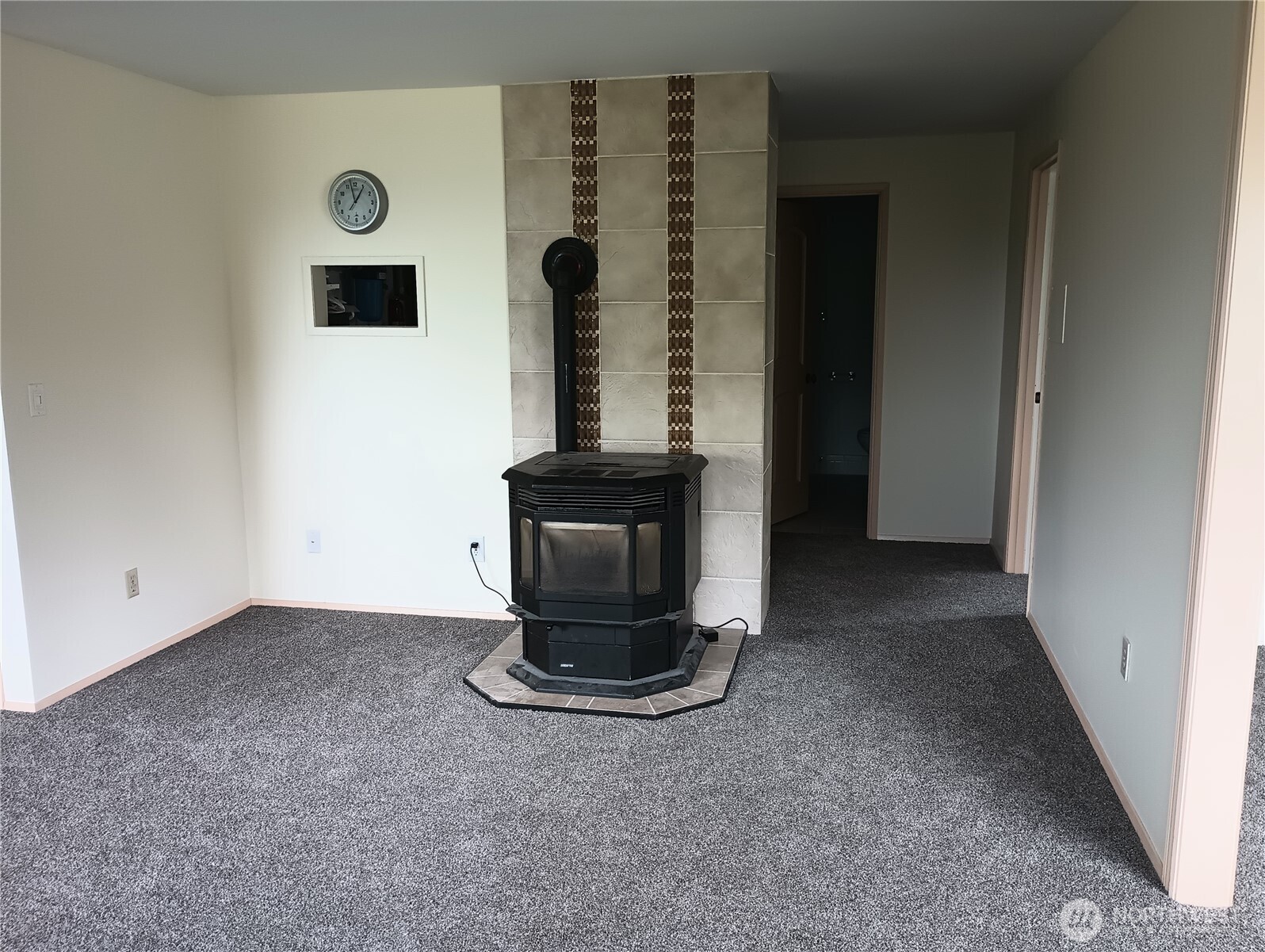 680 E Delaware Avenue Property Photo 20