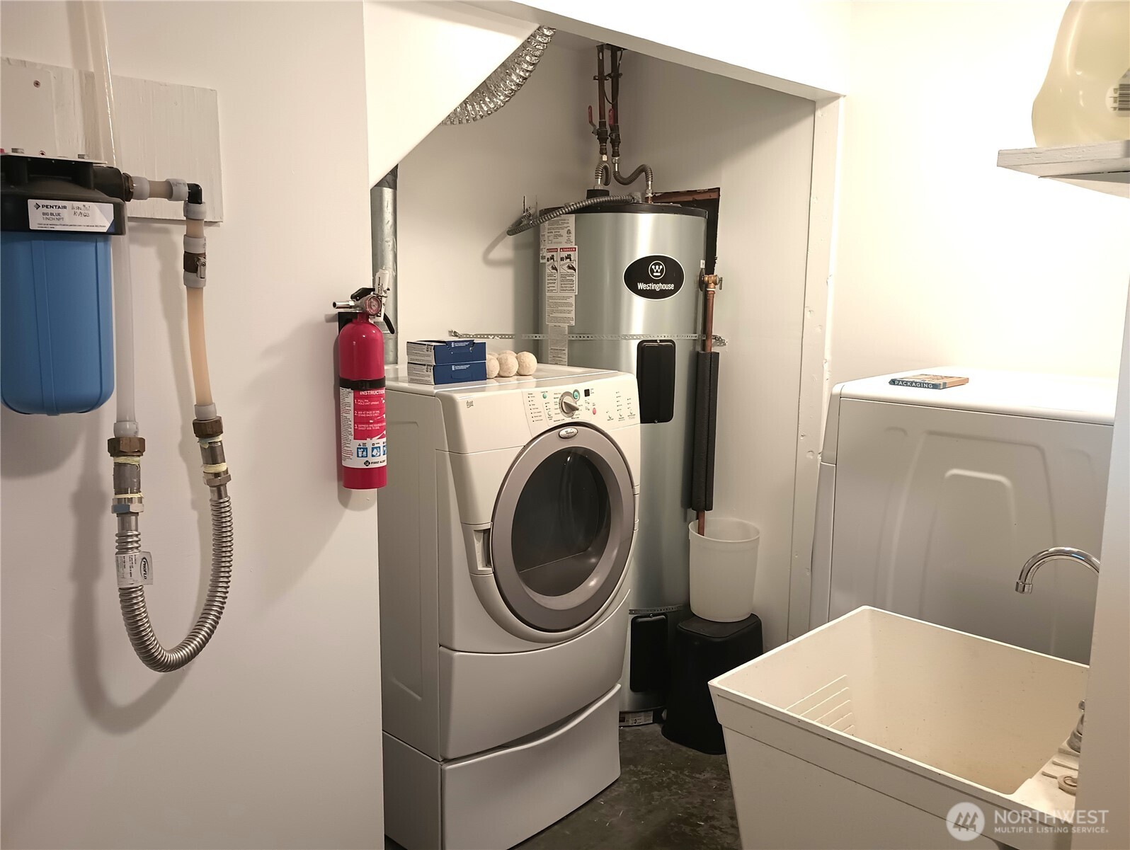 680 E Delaware Avenue Property Photo 29