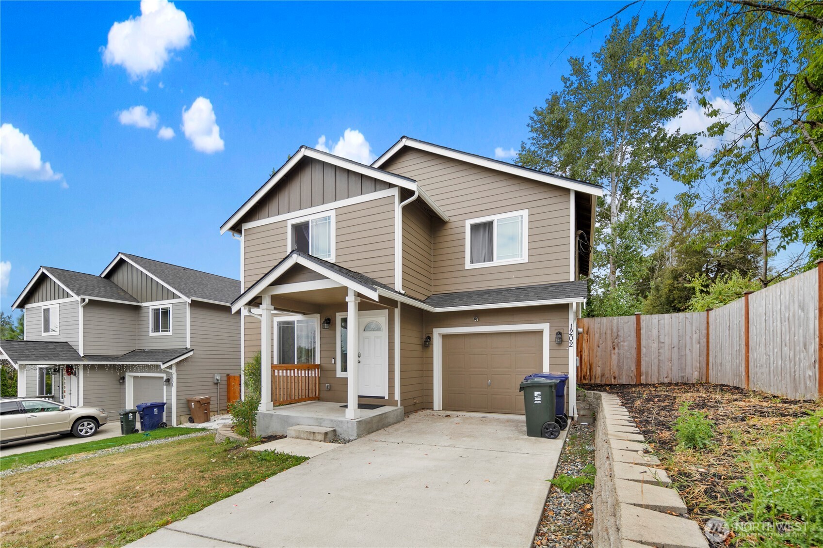 1202 E 58th Street Property Photo 3