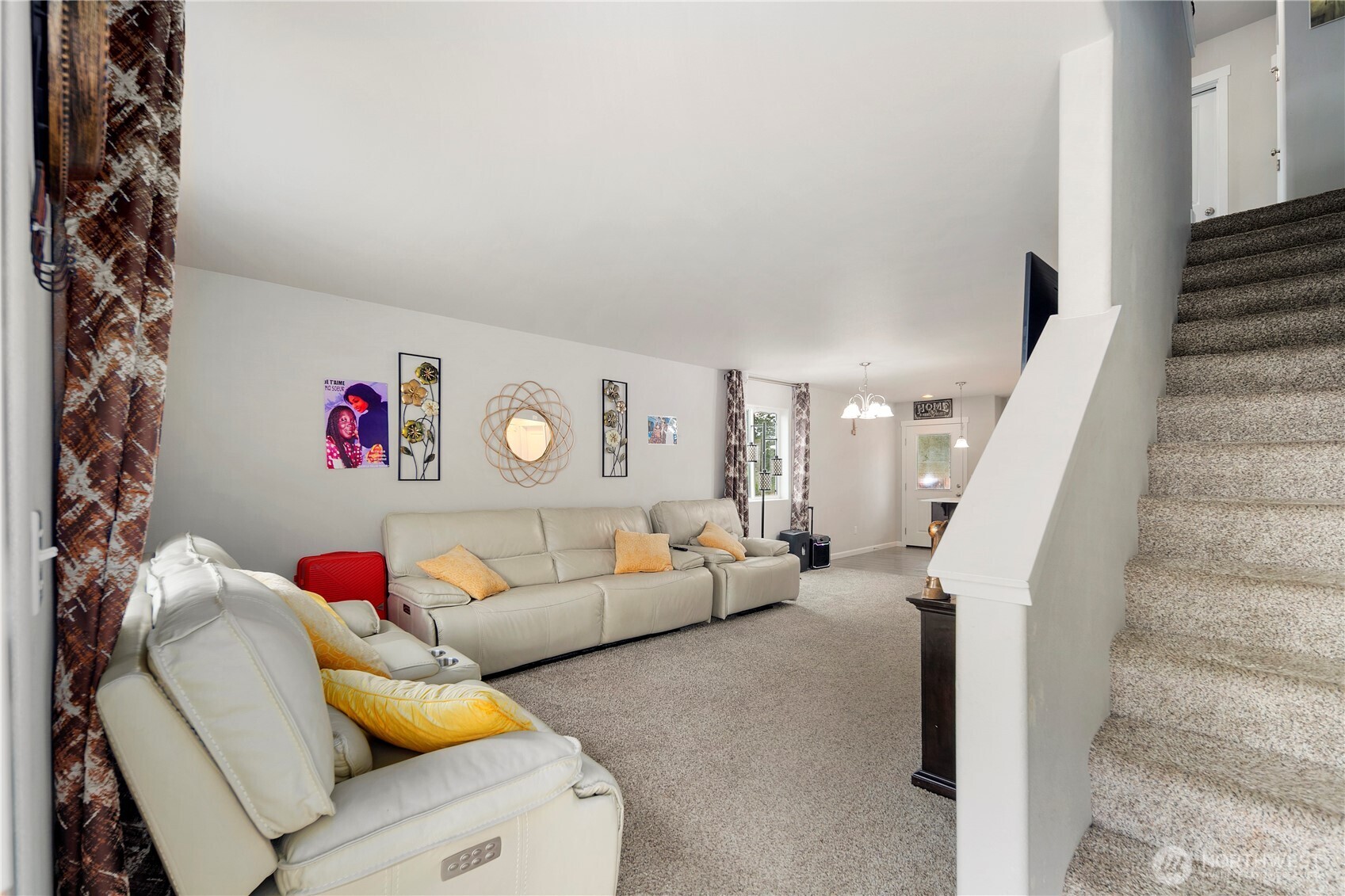 1202 E 58th Street Property Photo 8