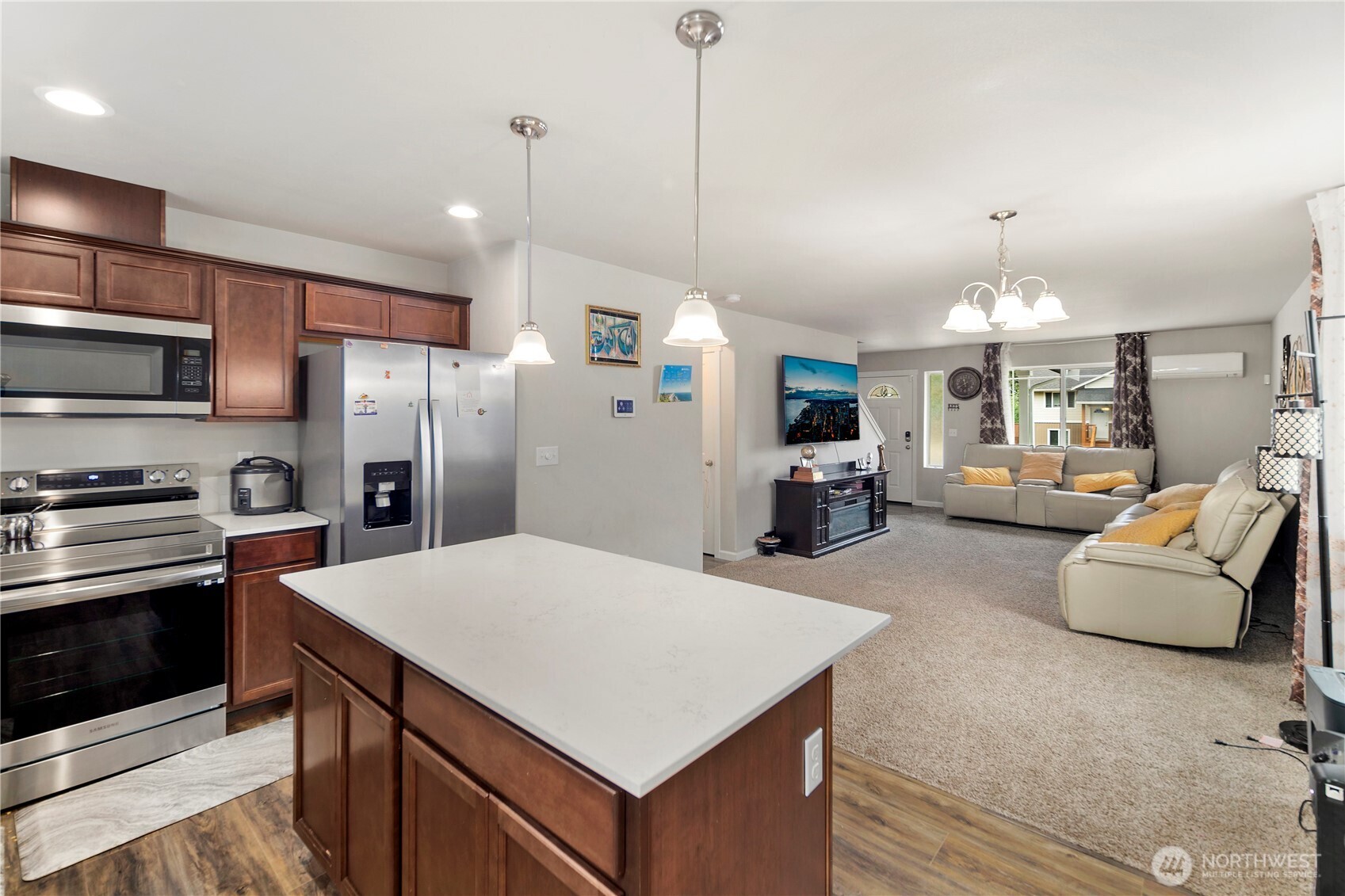 1202 E 58th Street Property Photo 12