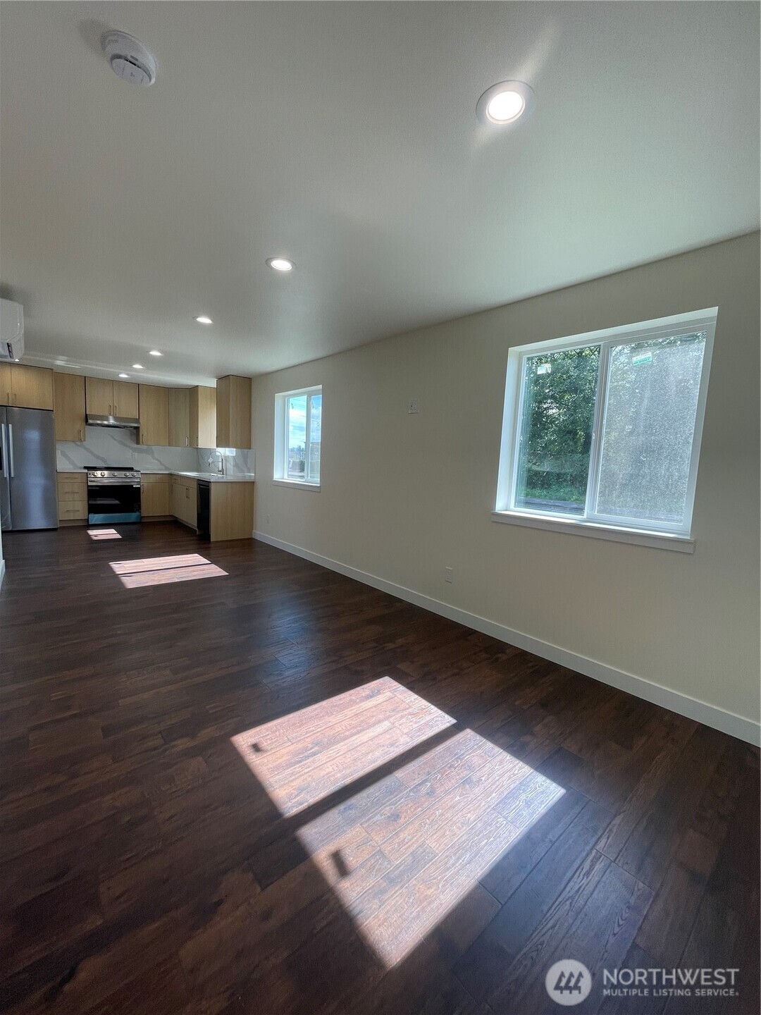 205 7th Street Property Photo 2