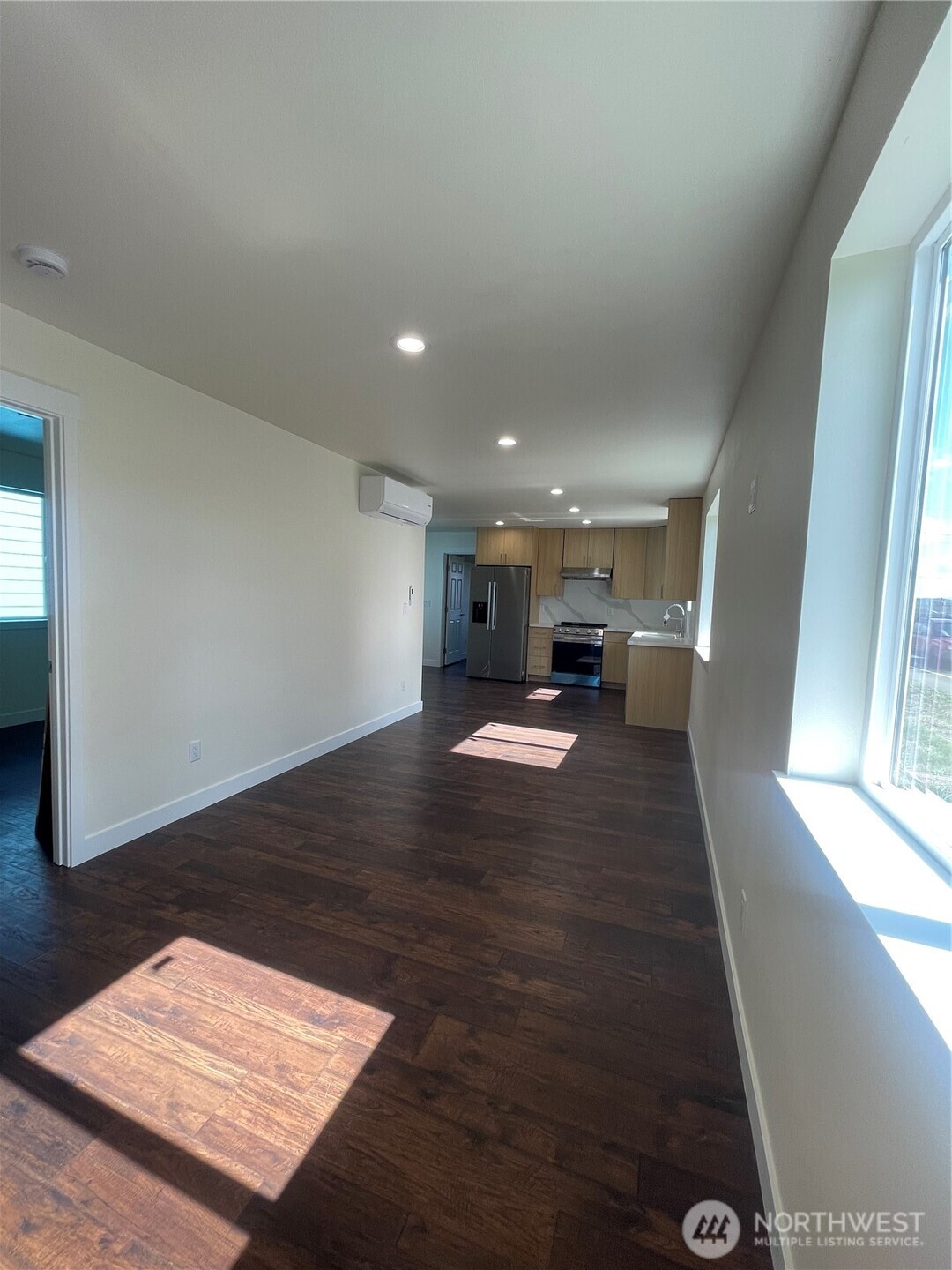 205 7th Street Property Photo 3