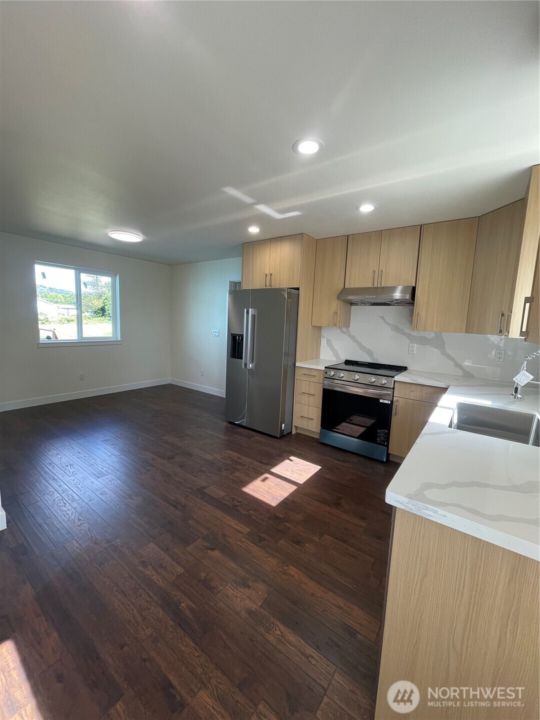 205 7th Street Property Photo 5