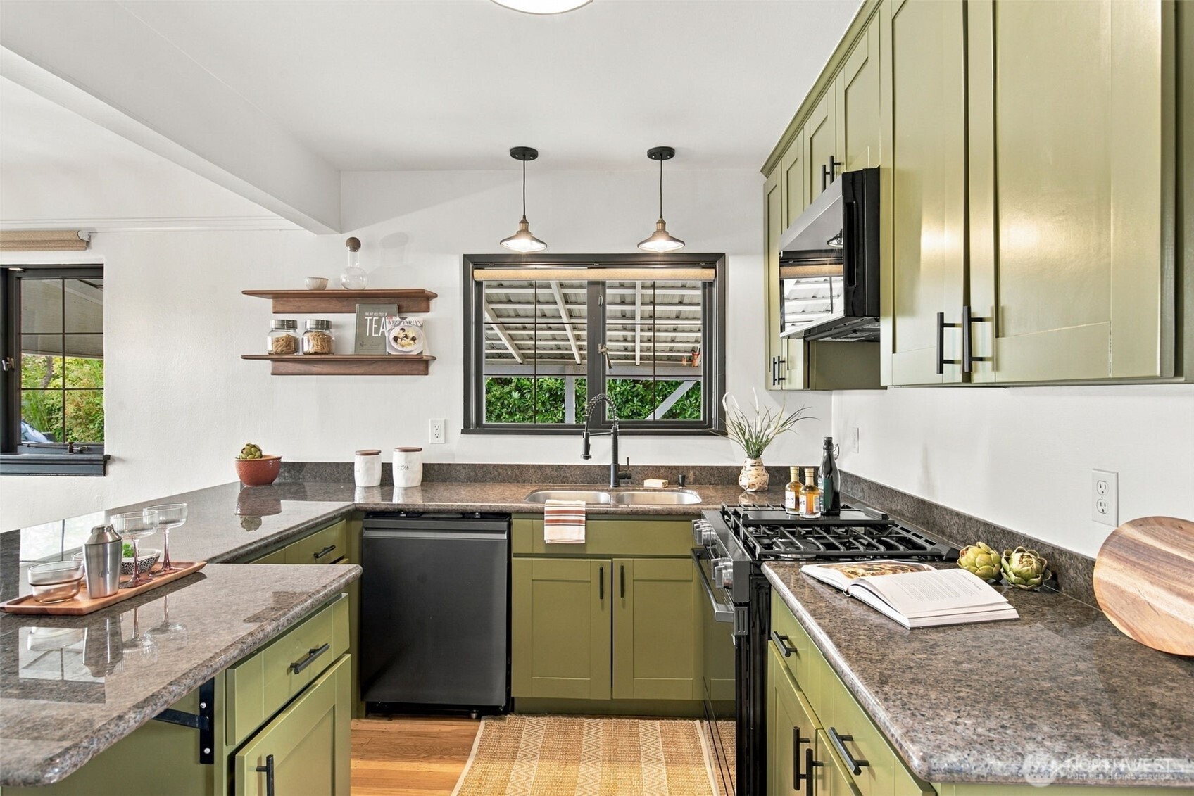 7944 Seward Park Avenue Property Photo 16