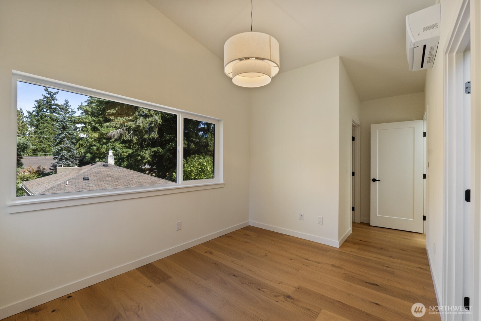 815 Ne 100th Street Property Photo 14