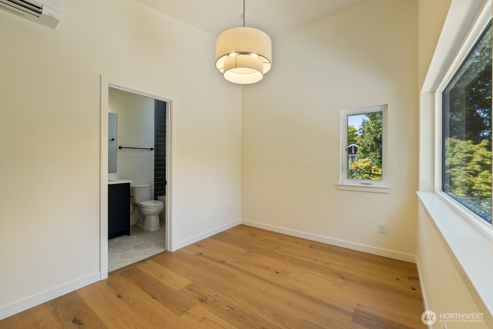 815 Ne 100th Street Property Photo 15