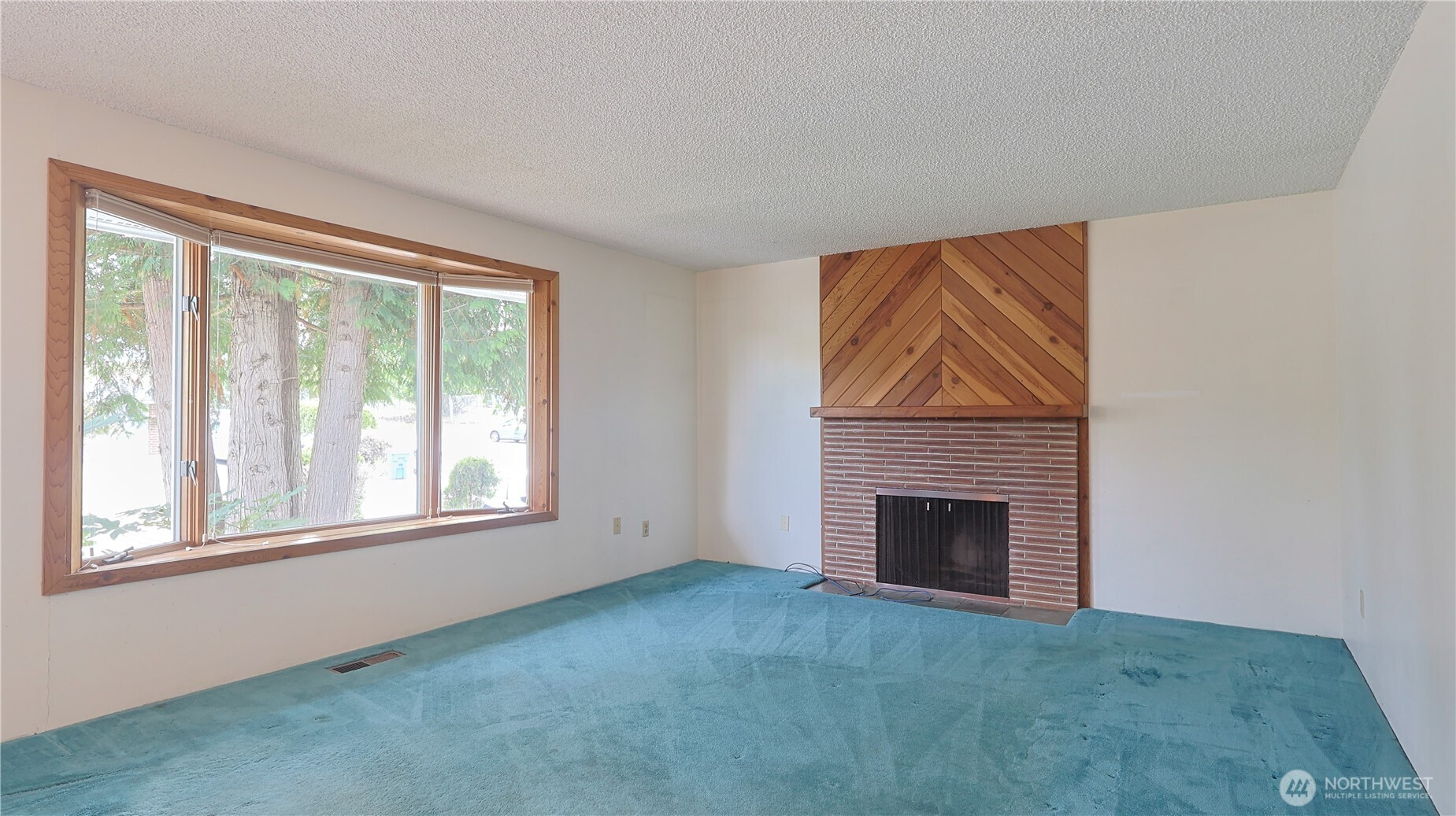 28605 41st Avenue Property Photo 4