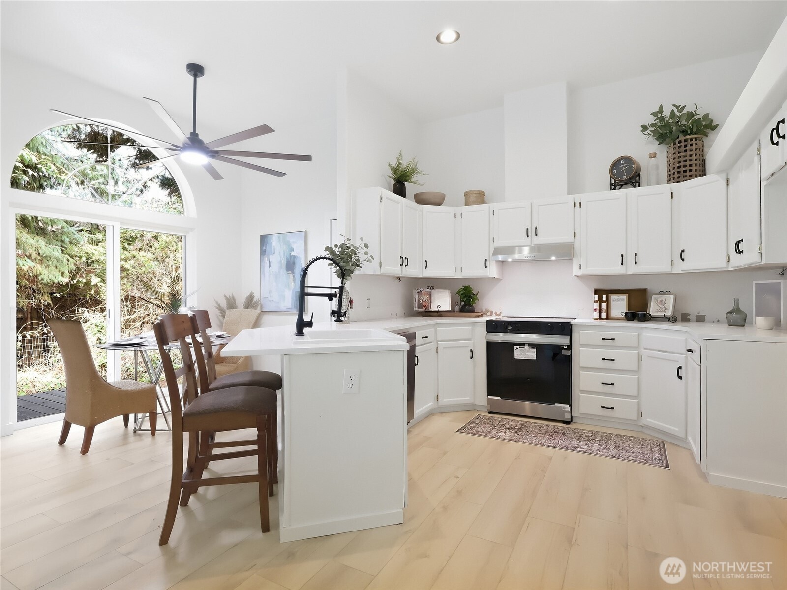 209 Fairway Drive Property Photo 30