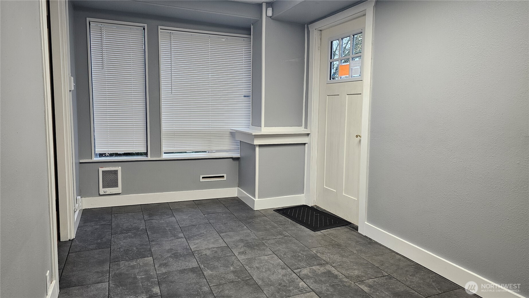1010 S I Street Property Photo 8