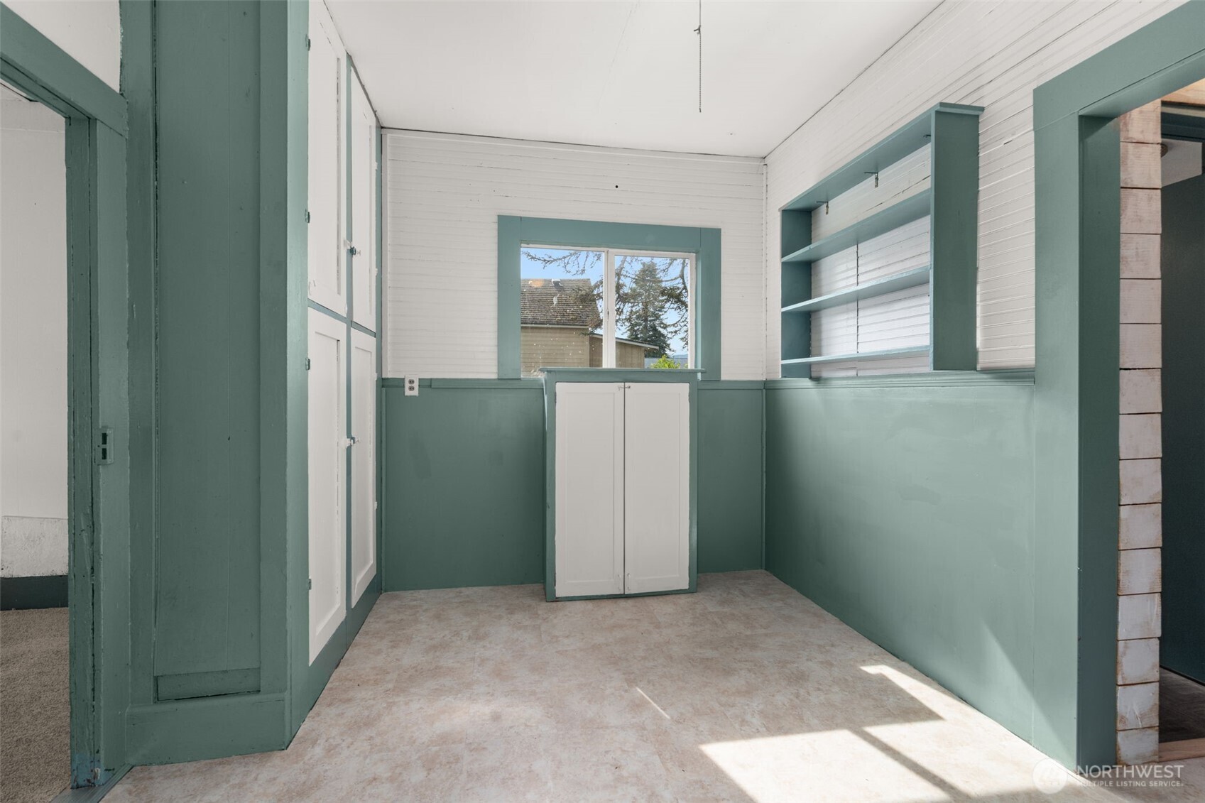 307 S 1st Street Property Photo 12