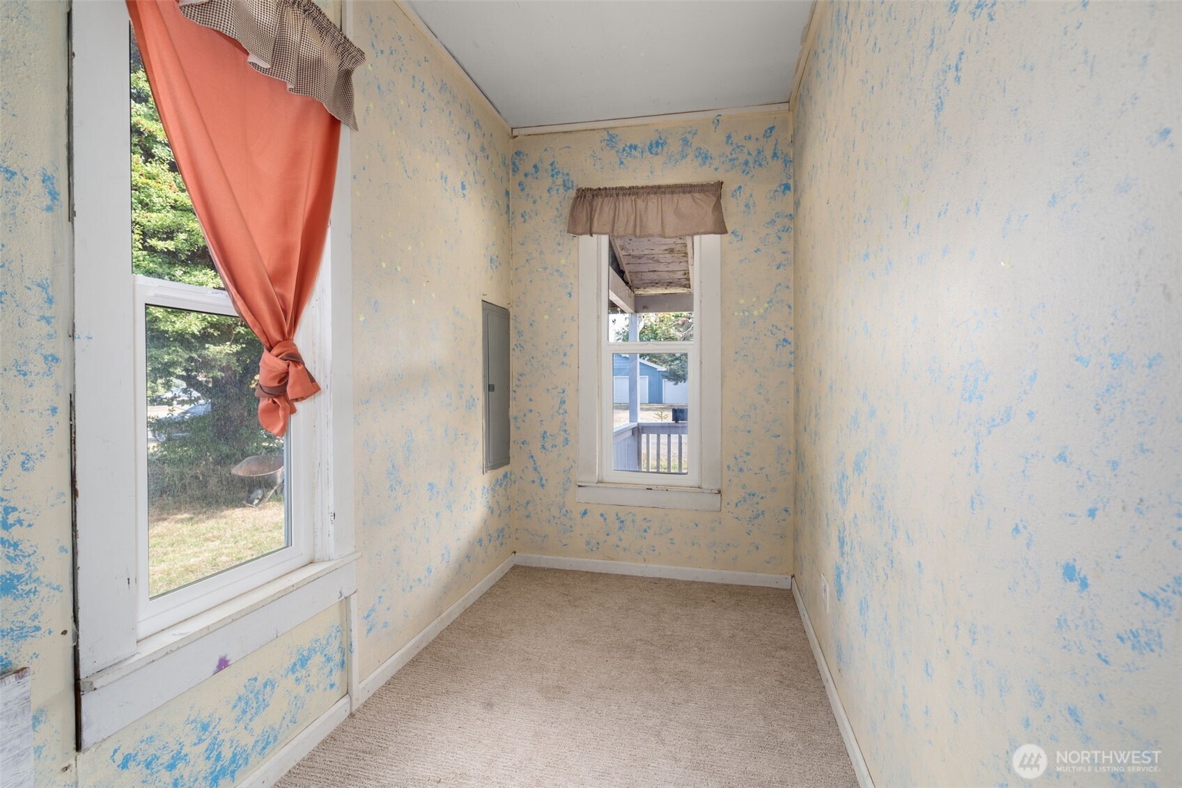 307 S 1st Street Property Photo 17