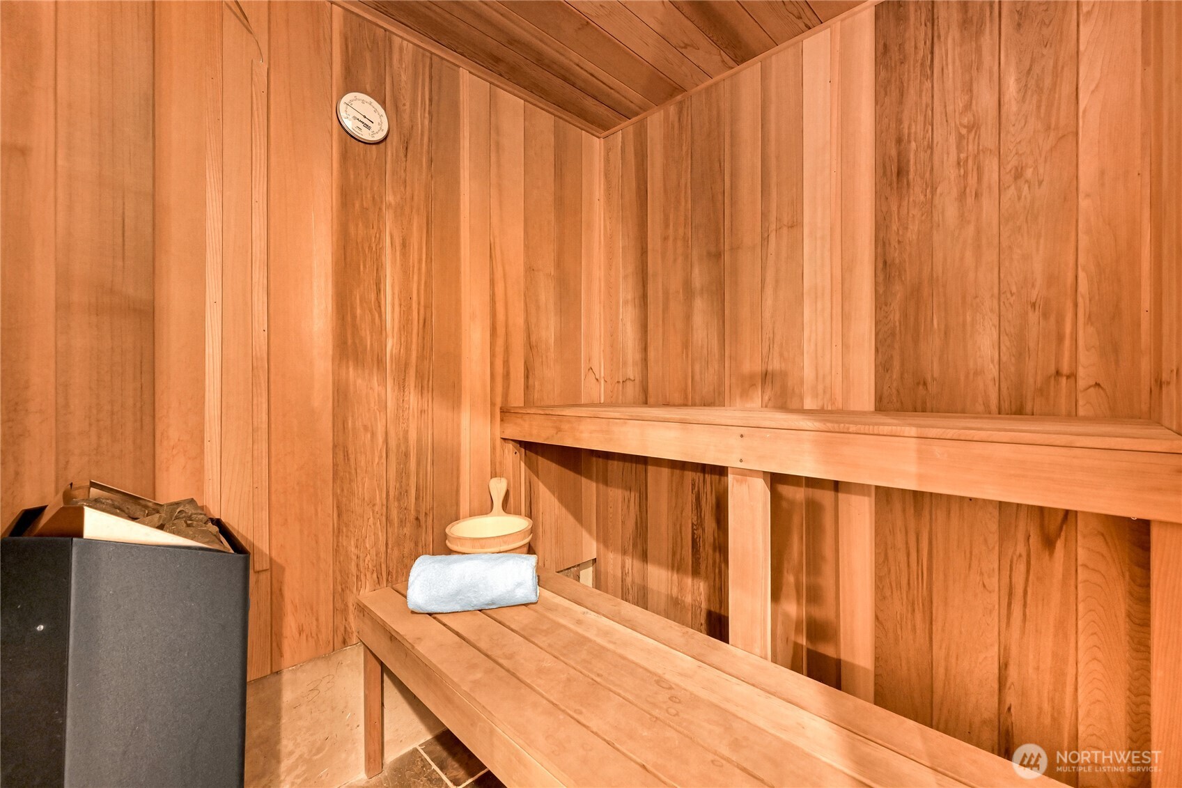 2076 Dellesta Drive Property Photo 33