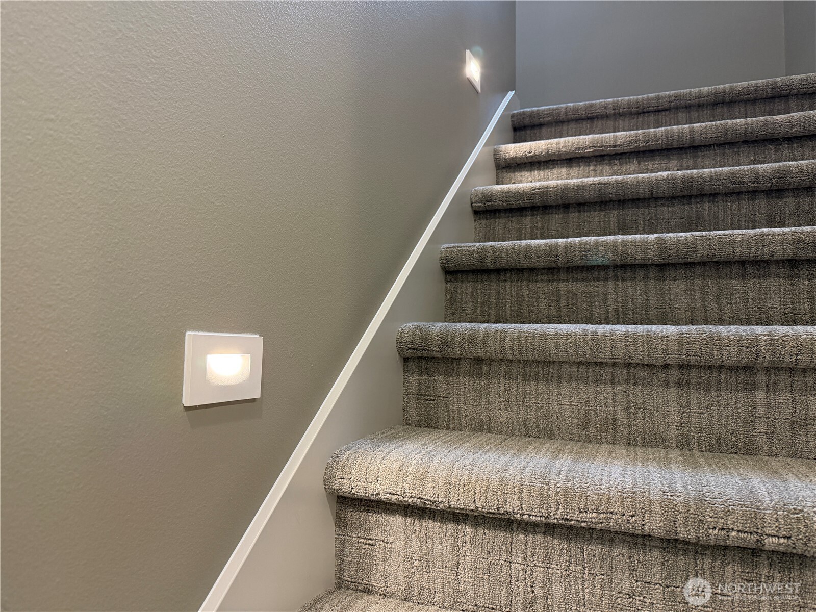 570 Creston Court Property Photo 17