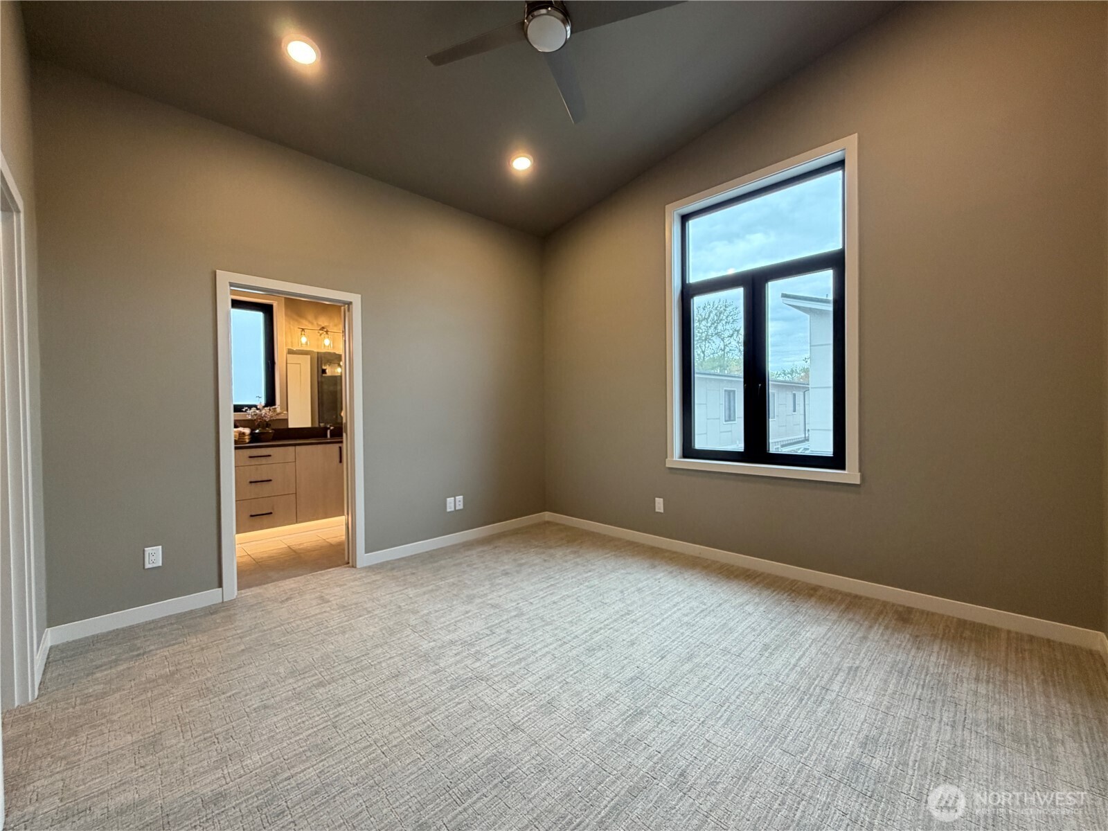 570 Creston Court Property Photo 22