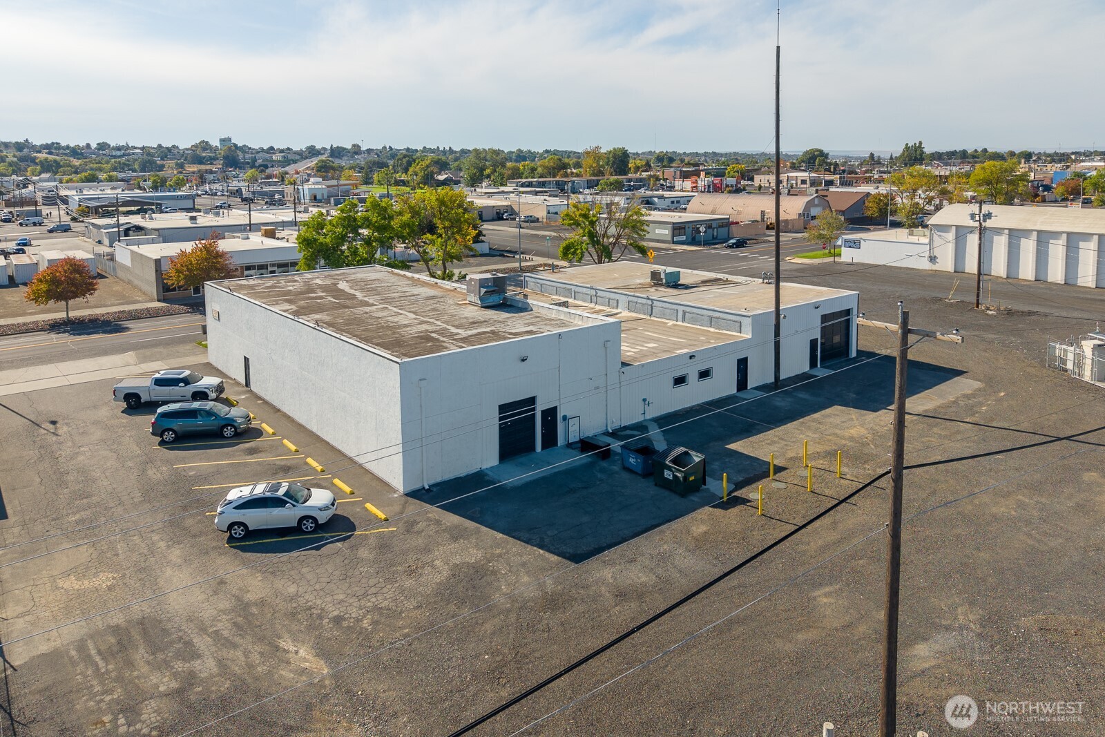 610 E Broadway Avenue Property Photo 14