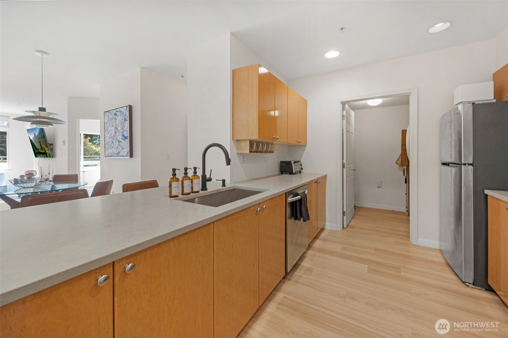 18 Dravus Street 210 Property Photo 3