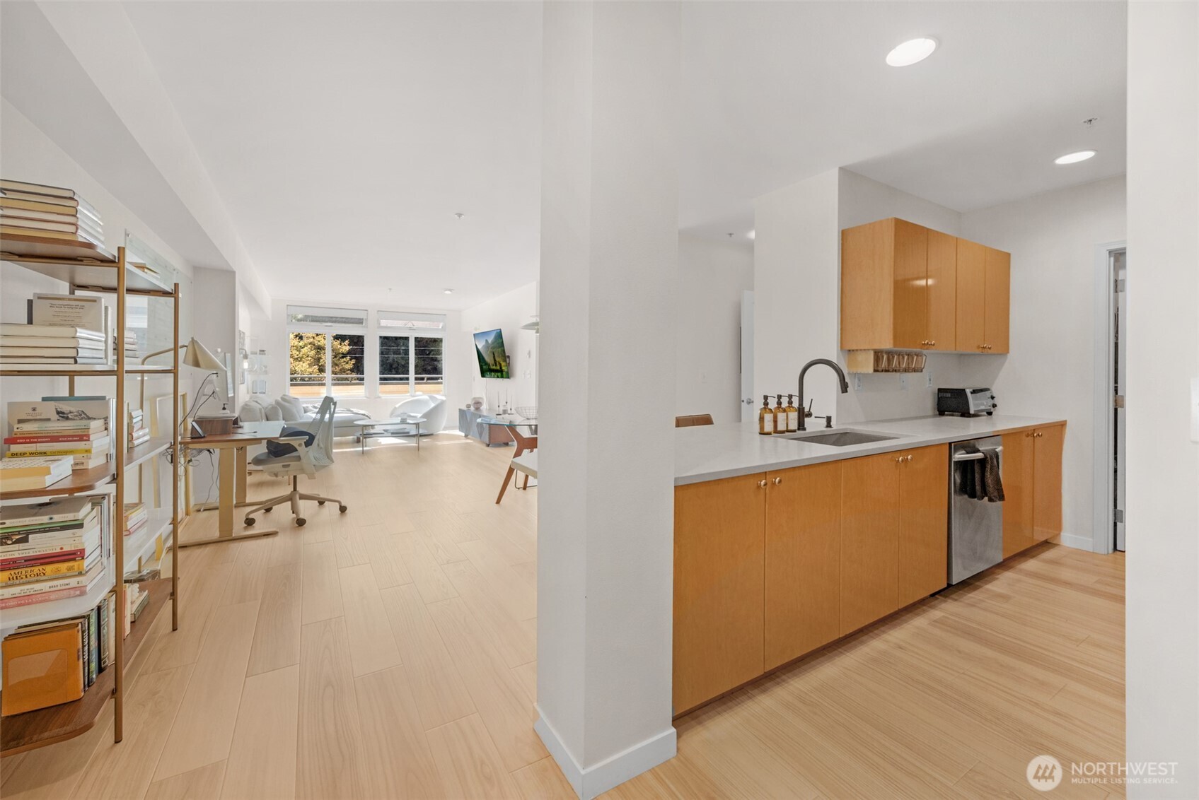18 Dravus Street 210 Property Photo 6